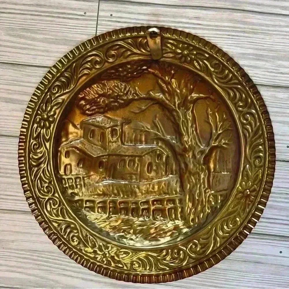 Set of Vintage Copper Plate Wall Decor - Picture 8 of 10